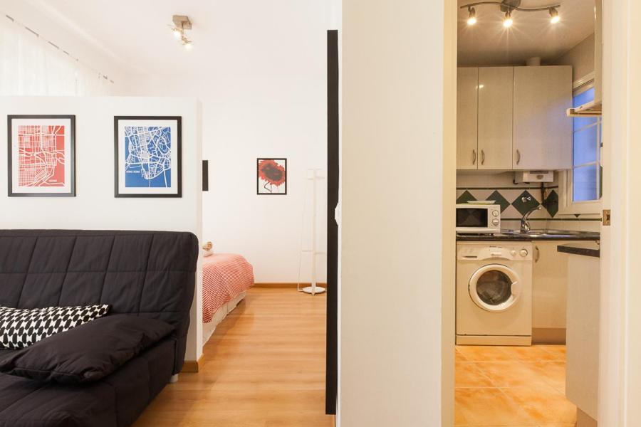 Peral Home Cozy Apartment Sevilla Buitenkant foto