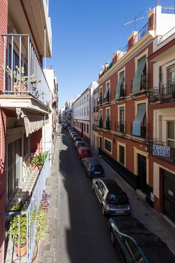 Peral Home Cozy Apartment Sevilla Buitenkant foto